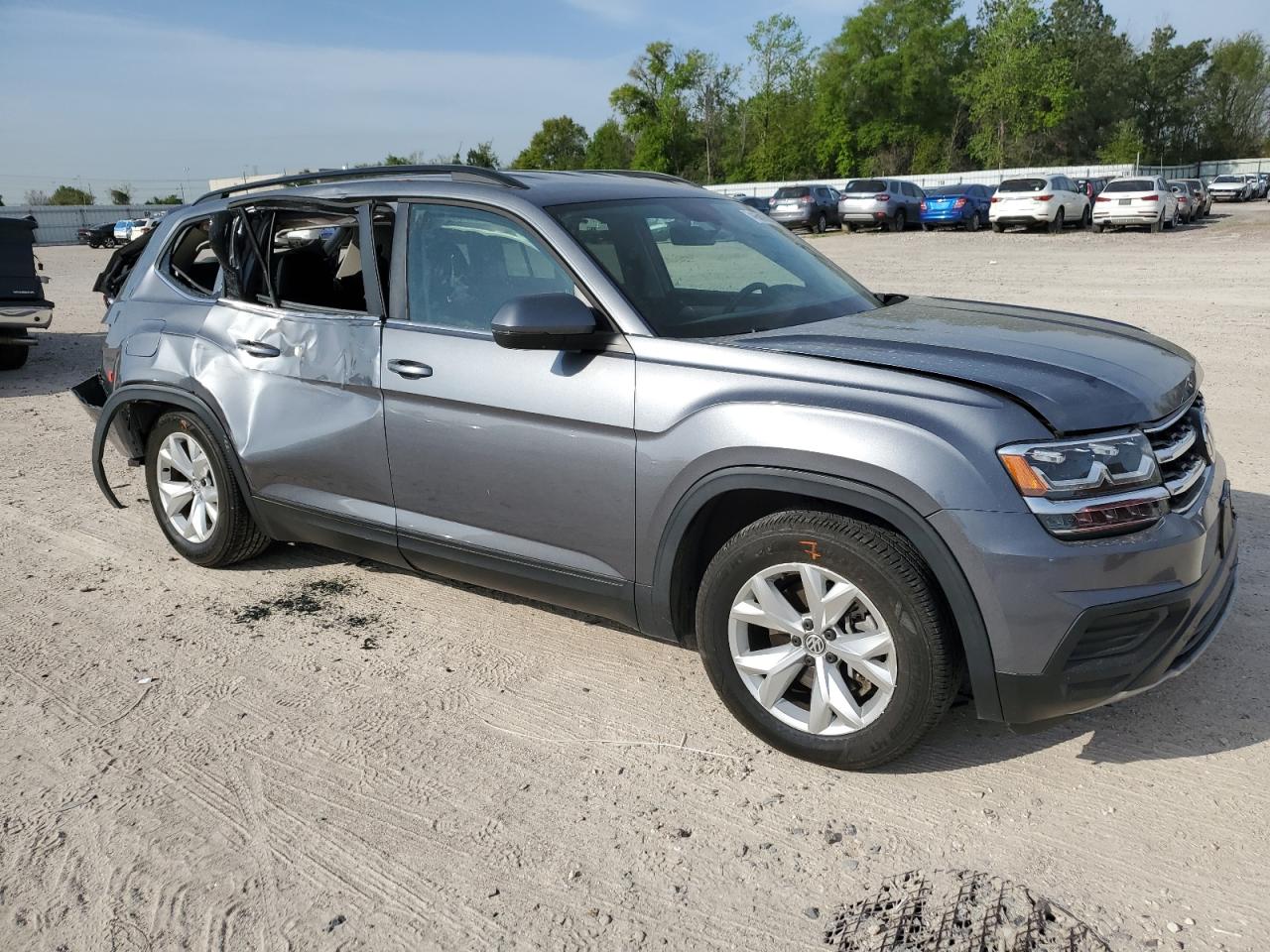 Photo 3 VIN: 1V2AP2CA7LC501274 - VOLKSWAGEN ATLAS 