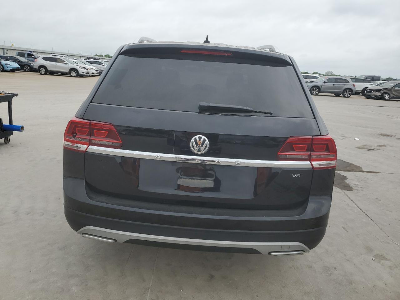 Photo 5 VIN: 1V2AR2CA4JC554652 - VOLKSWAGEN ATLAS 