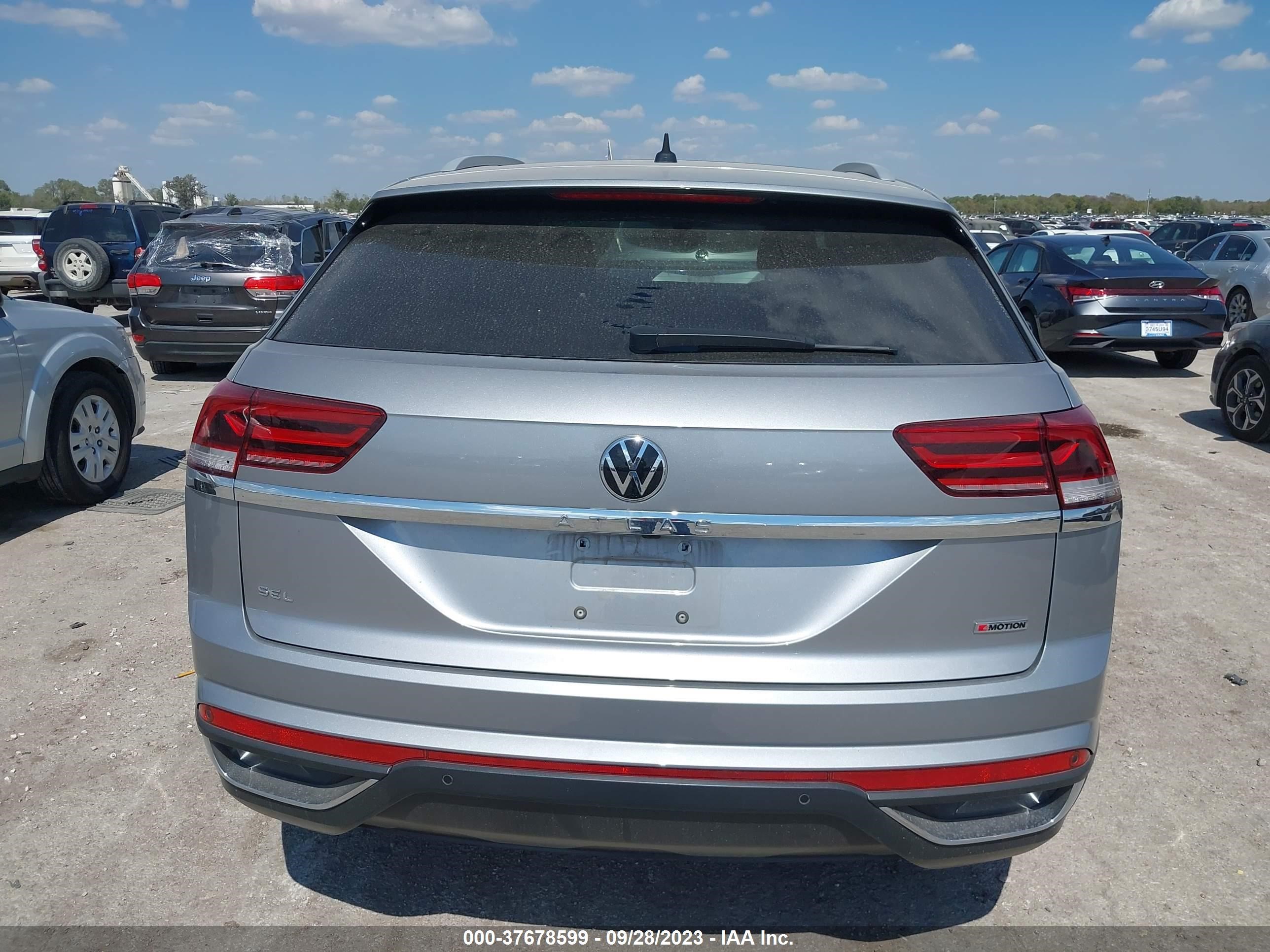 Photo 15 VIN: 1V2BC2CA0MC237283 - VOLKSWAGEN ATLAS CROSS SPORT 