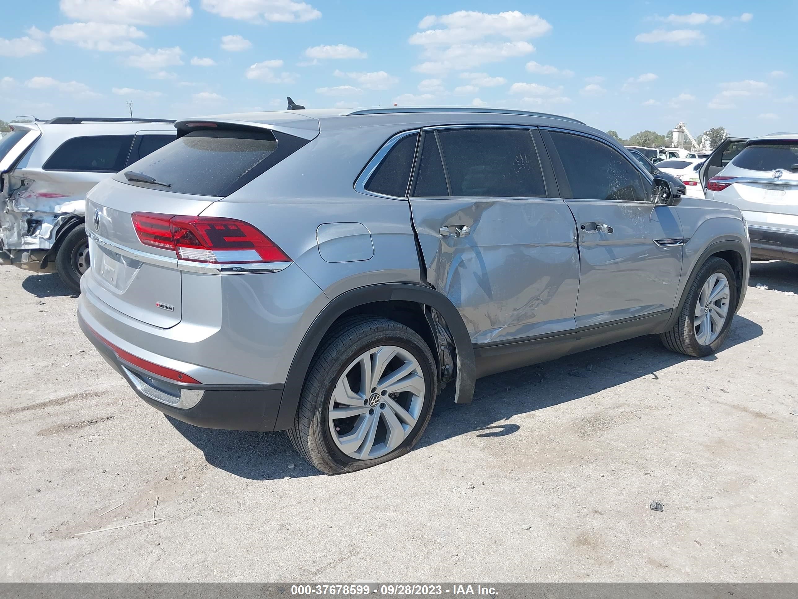 Photo 3 VIN: 1V2BC2CA0MC237283 - VOLKSWAGEN ATLAS CROSS SPORT 