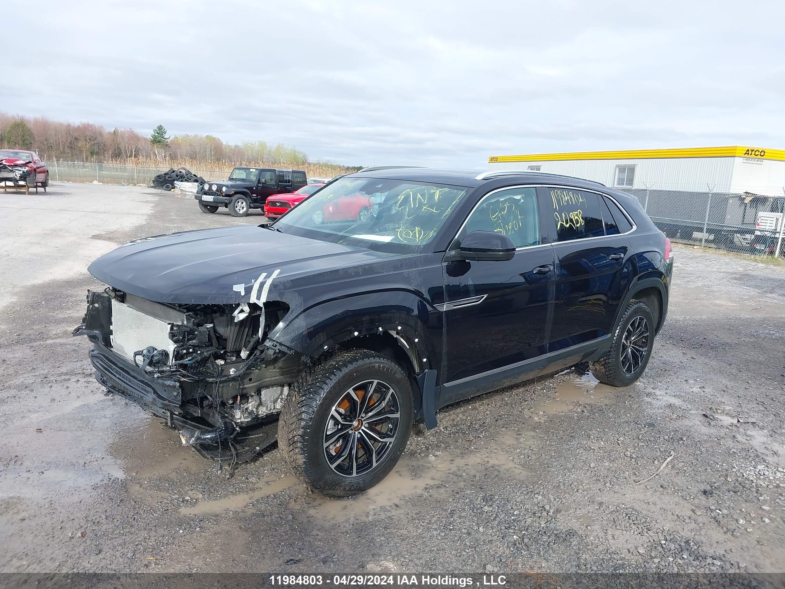 Photo 1 VIN: 1V2BE2CA1RC212958 - VOLKSWAGEN ATLAS CROSS SPORT 