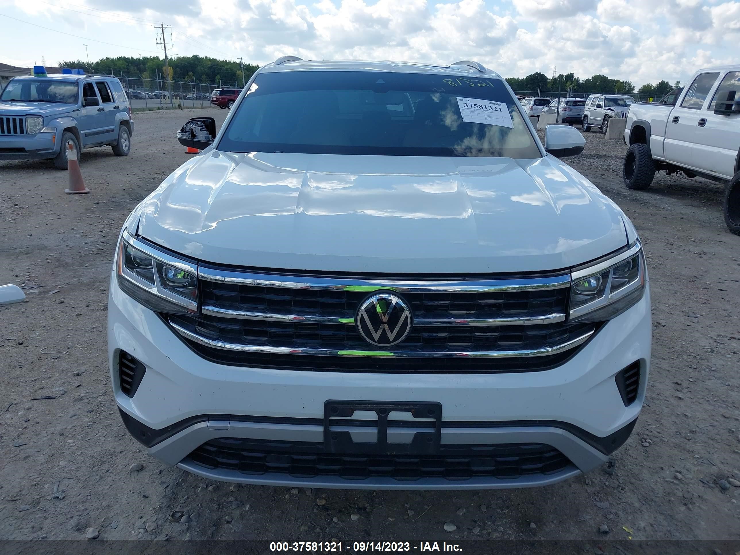 Photo 12 VIN: 1V2BE2CA3NC212633 - VOLKSWAGEN ATLAS CROSS SPORT 