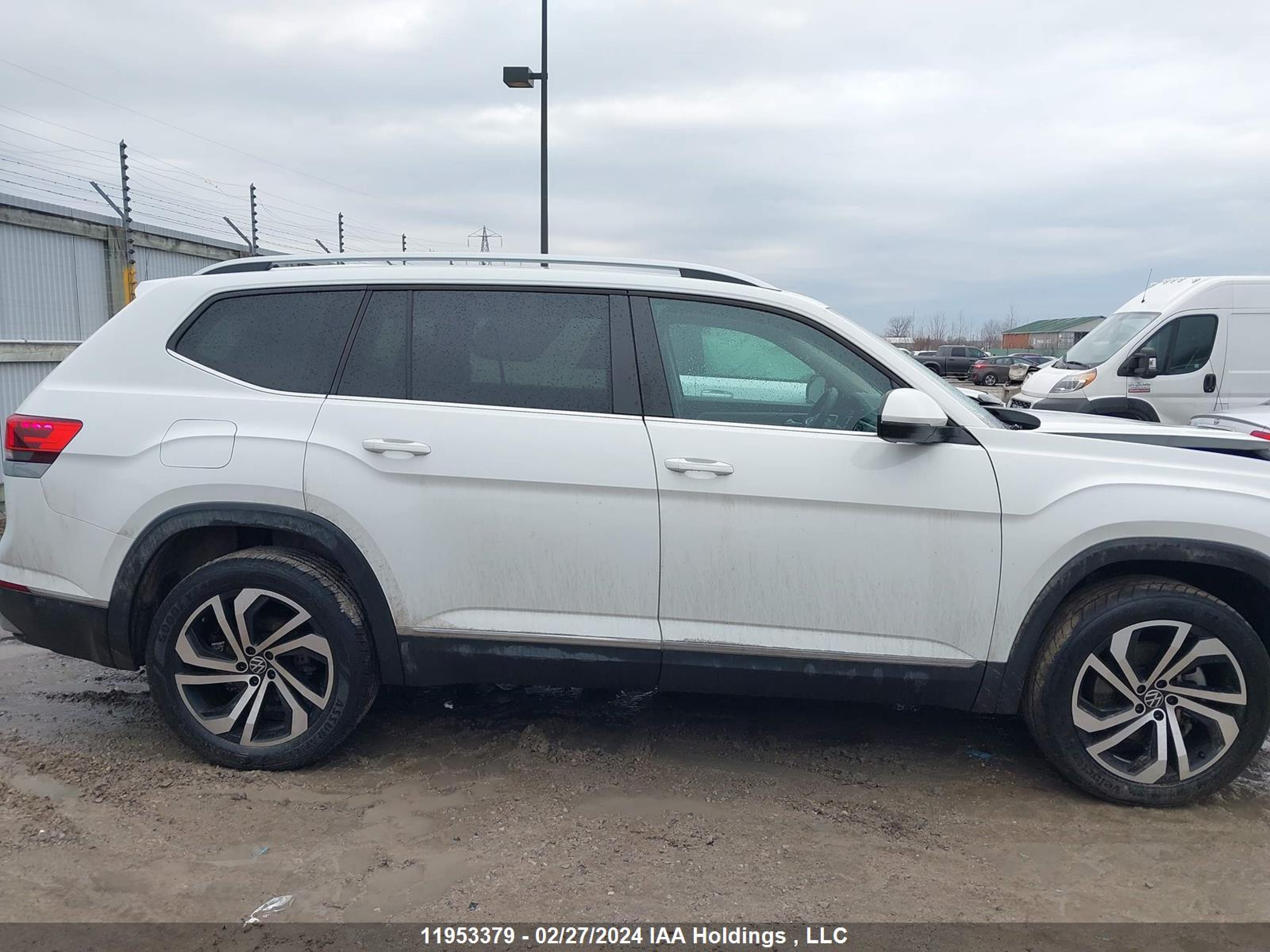 Photo 13 VIN: 1V2BR2CA1NC559785 - VOLKSWAGEN ATLAS 