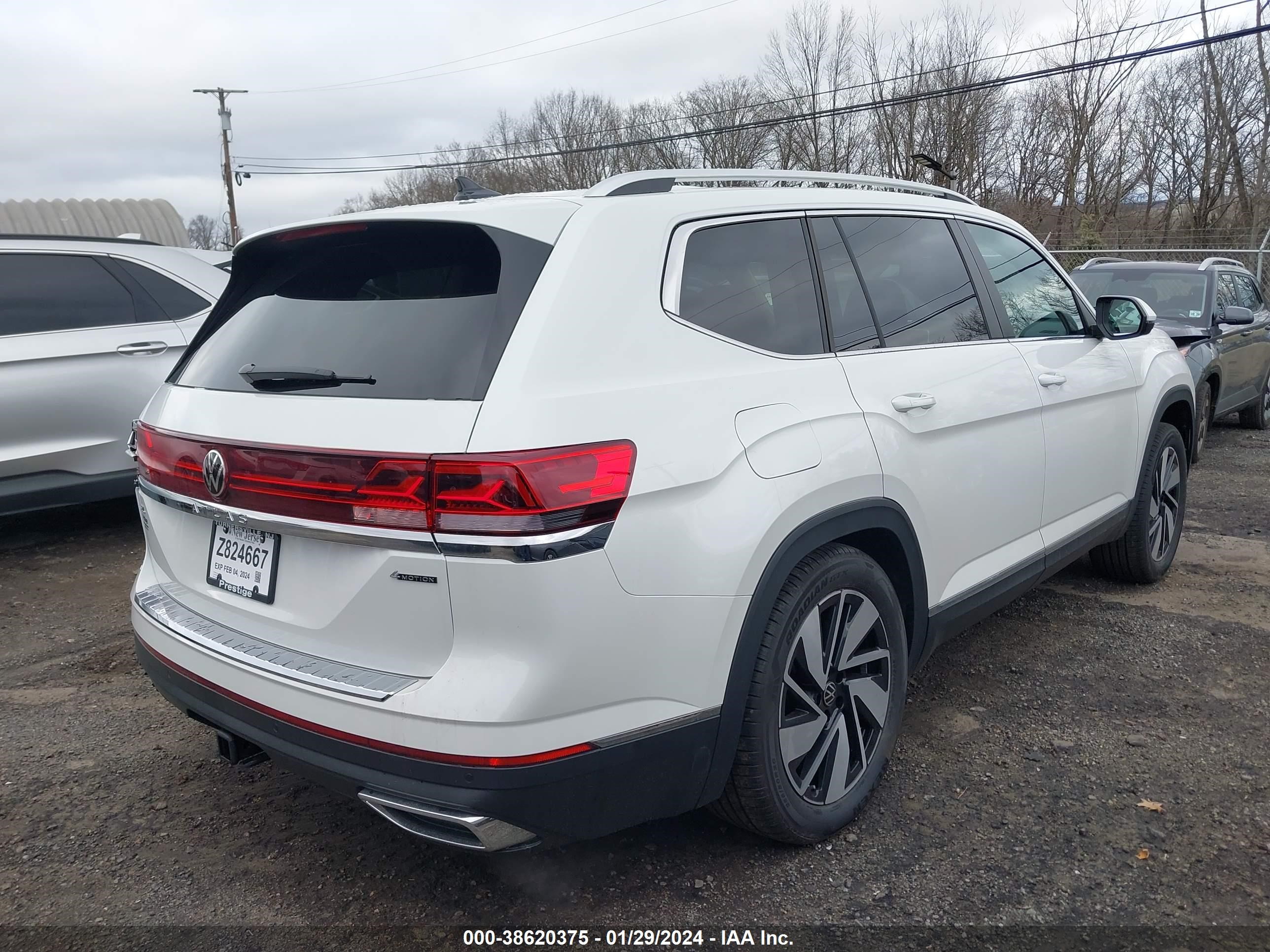 Photo 3 VIN: 1V2BR2CA1RC517896 - VOLKSWAGEN ATLAS 