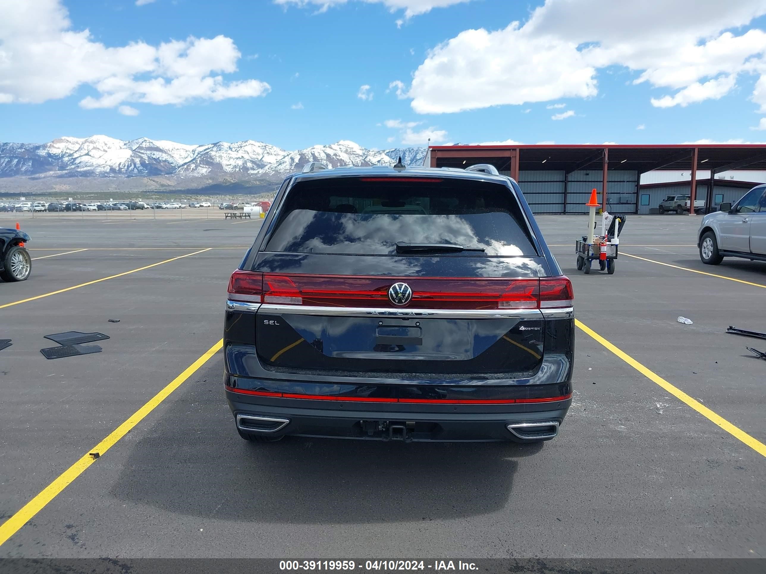 Photo 15 VIN: 1V2BR2CA4RC547569 - VOLKSWAGEN ATLAS 