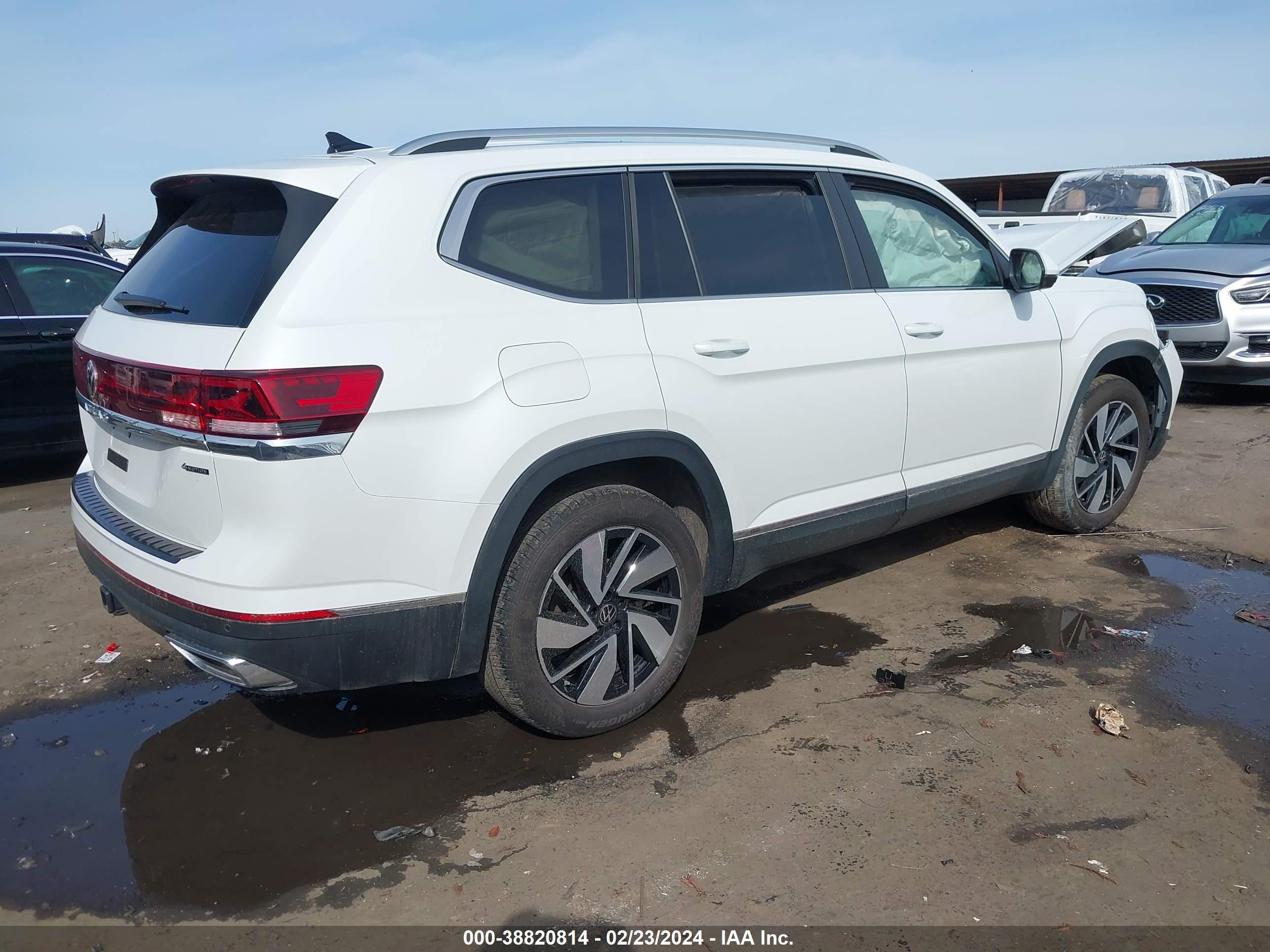 Photo 3 VIN: 1V2BR2CA8RC514753 - VOLKSWAGEN ATLAS 