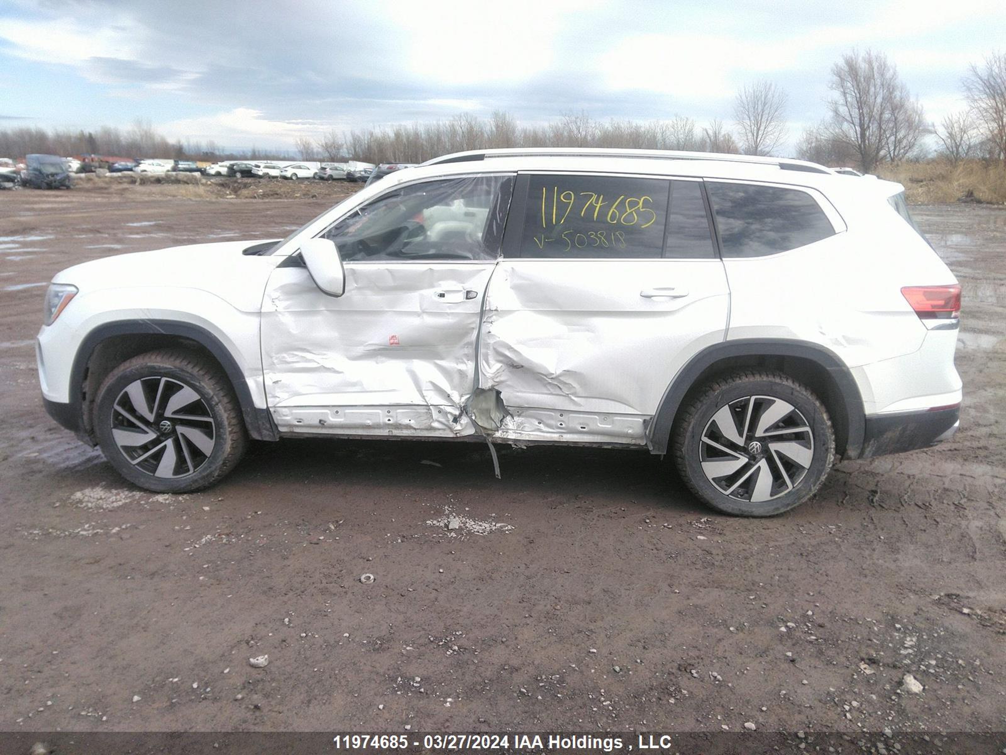 Photo 14 VIN: 1V2BR2CAXRC503818 - VOLKSWAGEN ATLAS 