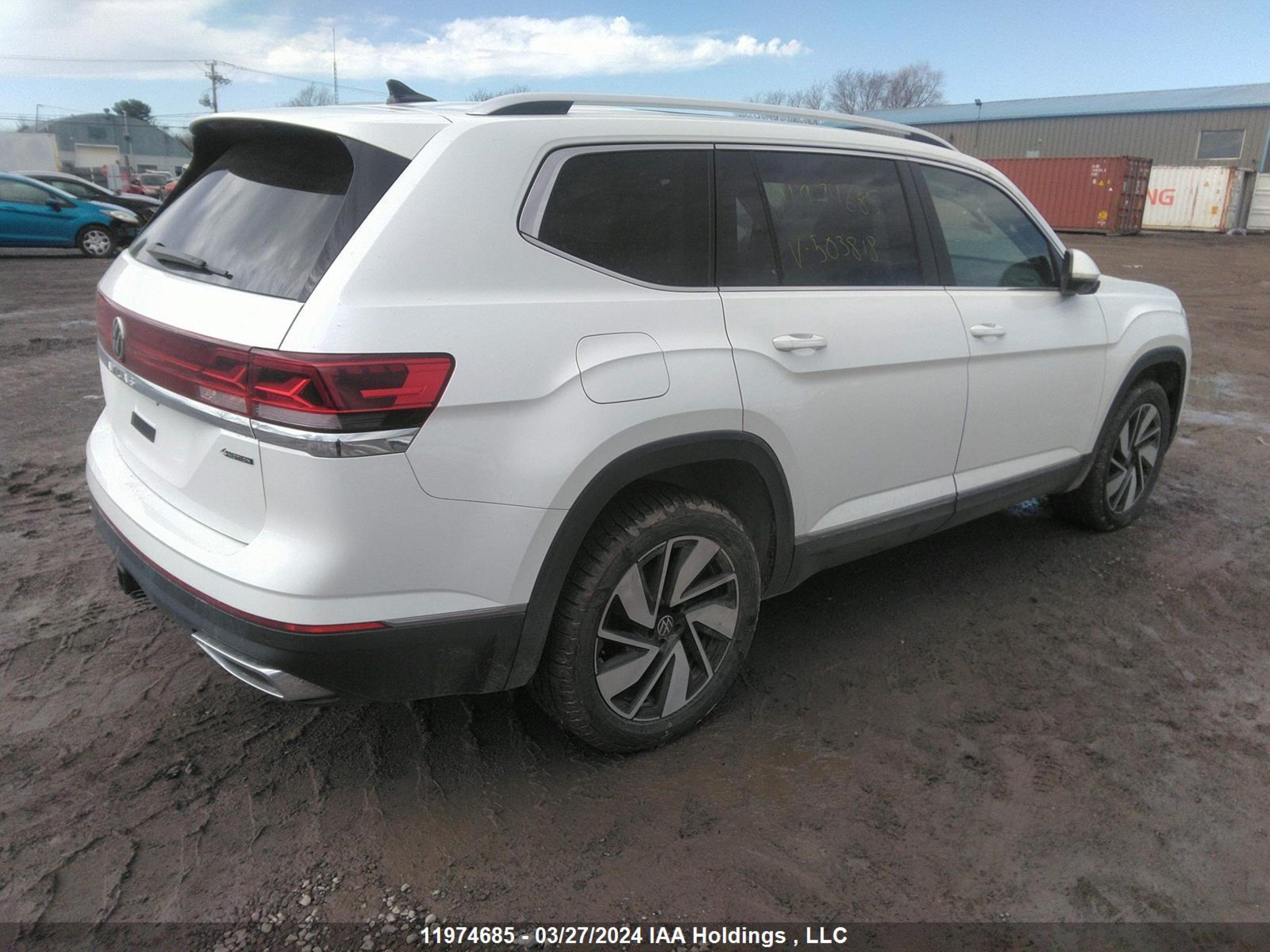 Photo 3 VIN: 1V2BR2CAXRC503818 - VOLKSWAGEN ATLAS 