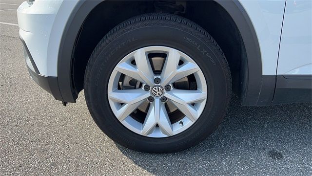 Photo 6 VIN: 1V2CR2CA1JC570655 - VOLKSWAGEN ATLAS 