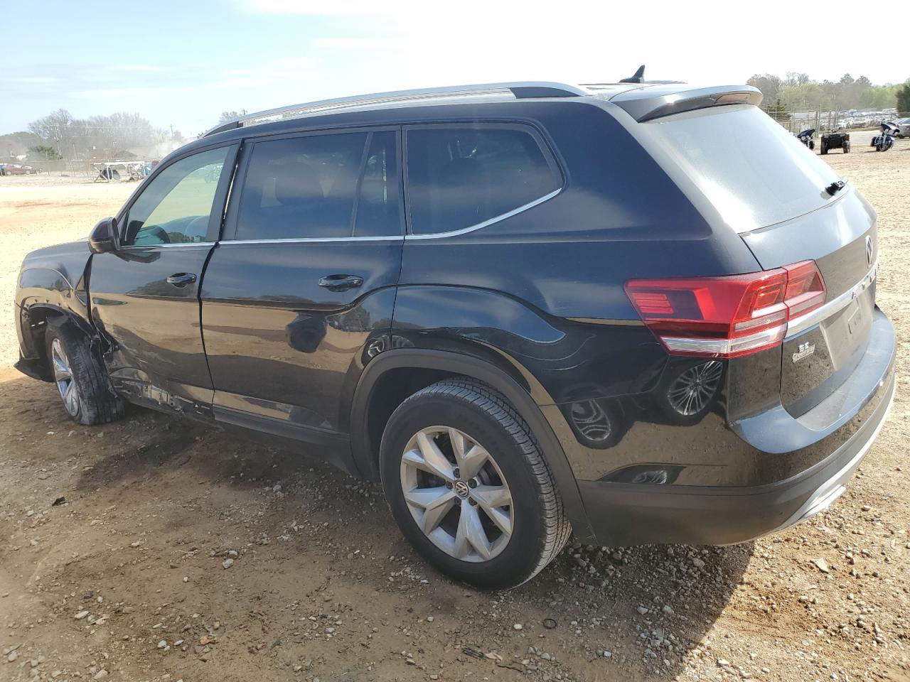 Photo 1 VIN: 1V2CR2CA5JC563093 - VOLKSWAGEN ATLAS 