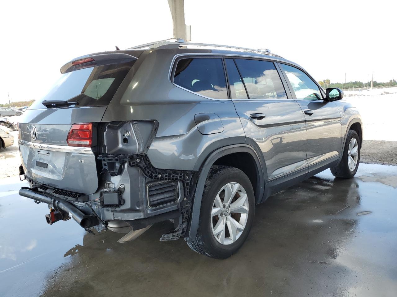 Photo 2 VIN: 1V2CR2CA8JC543873 - VOLKSWAGEN ATLAS 