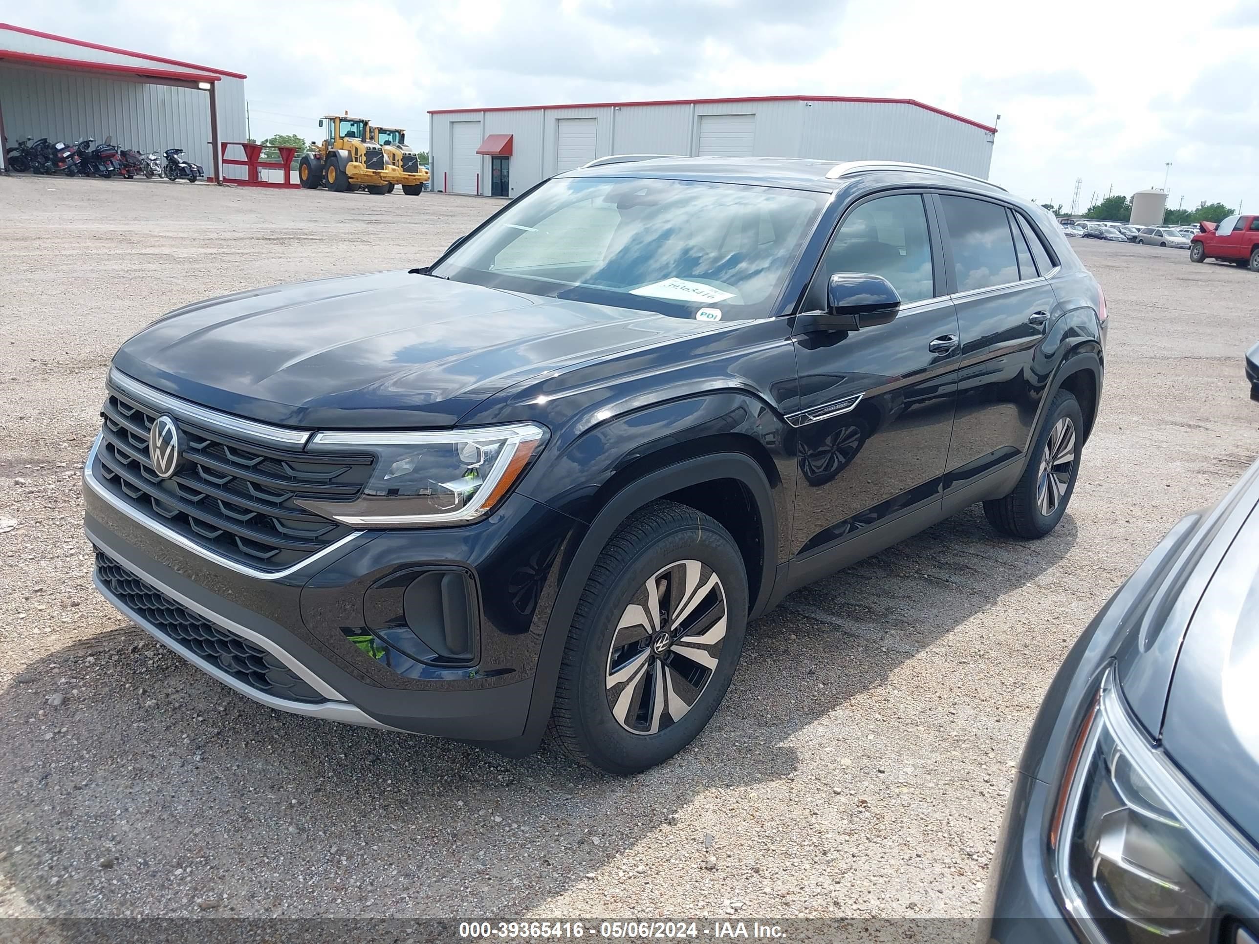 Photo 1 VIN: 1V2DE2CAXRC240458 - VOLKSWAGEN ATLAS CROSS SPORT 