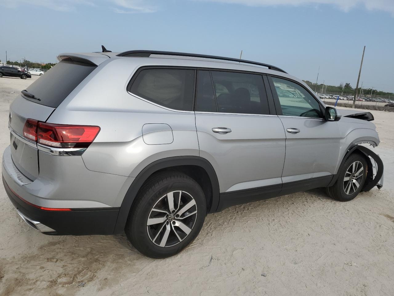 Photo 2 VIN: 1V2DP2CA5PC543932 - VOLKSWAGEN ATLAS 