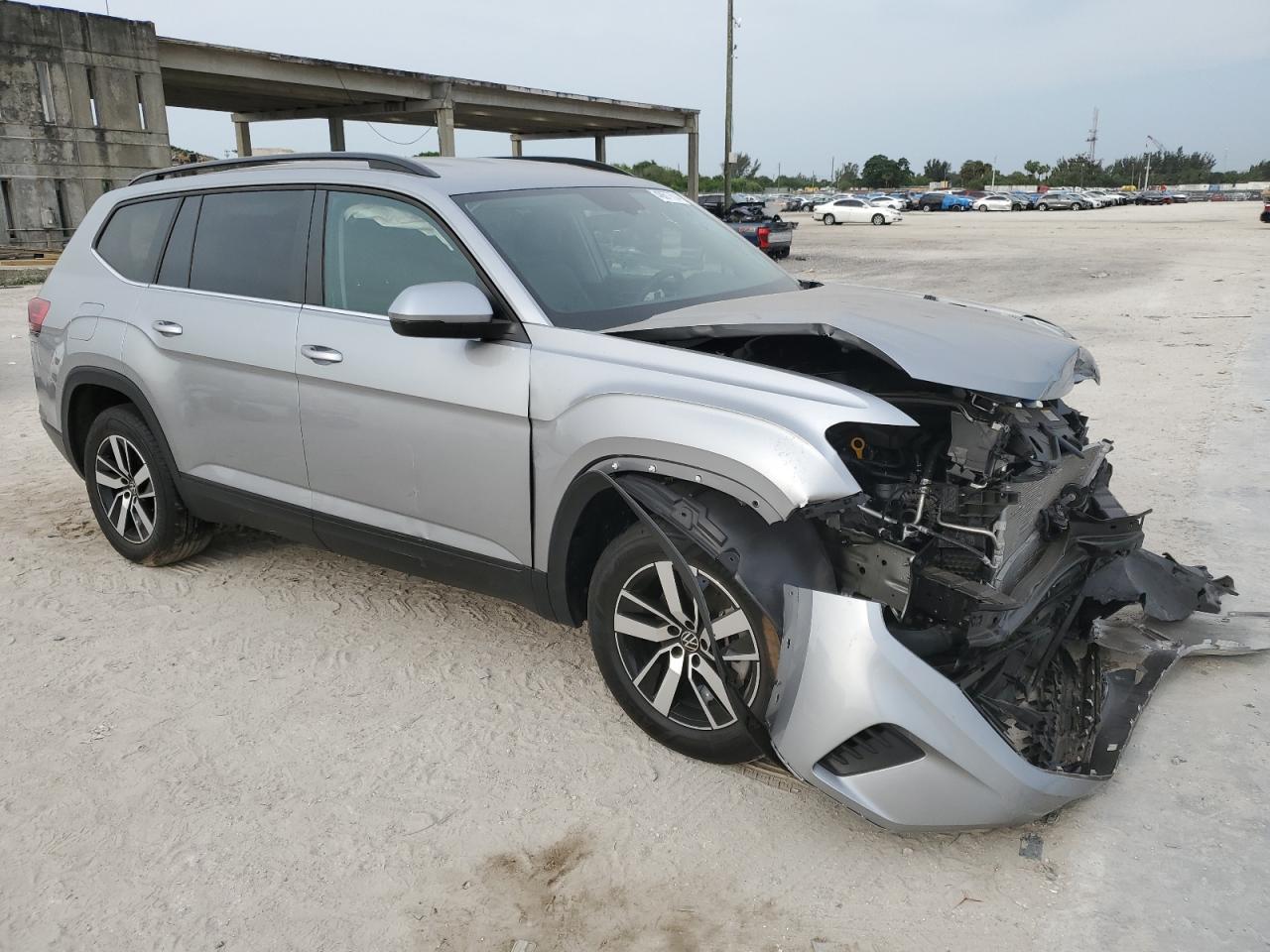 Photo 3 VIN: 1V2DP2CA5PC543932 - VOLKSWAGEN ATLAS 