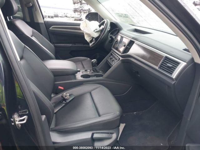 Photo 4 VIN: 1V2DP2CA6JC599787 - VOLKSWAGEN ATLAS 