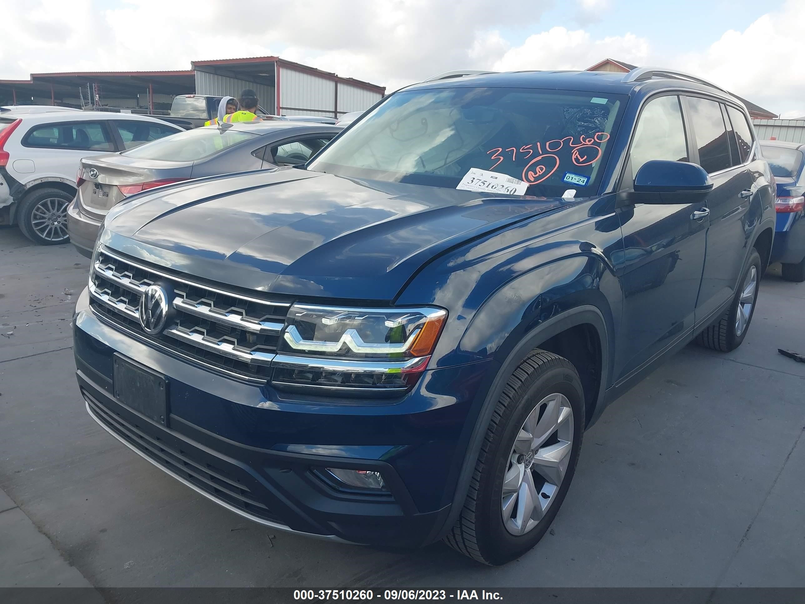 Photo 1 VIN: 1V2DP2CA6KC619358 - VOLKSWAGEN ATLAS 