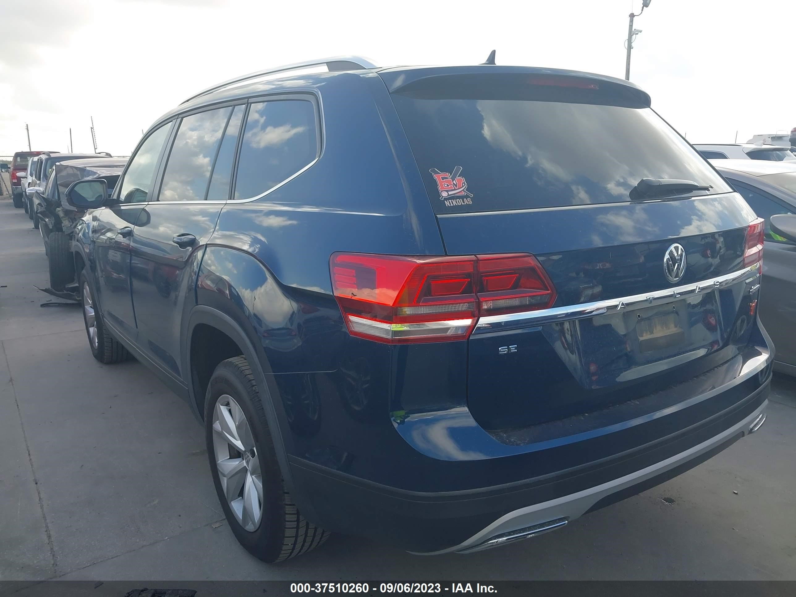 Photo 2 VIN: 1V2DP2CA6KC619358 - VOLKSWAGEN ATLAS 