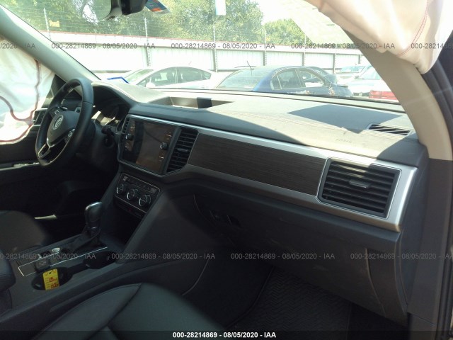 Photo 4 VIN: 1V2DP2CA7JC597367 - VOLKSWAGEN ATLAS 