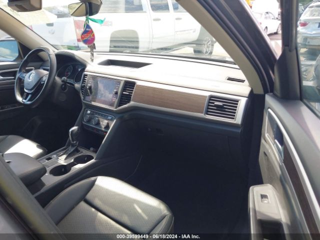 Photo 4 VIN: 1V2DP2CA8JC597393 - VOLKSWAGEN ATLAS 