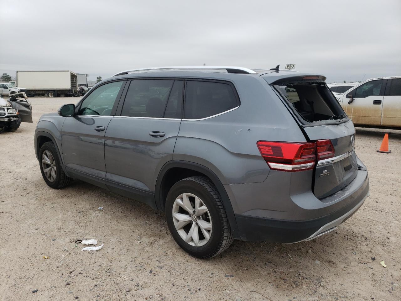 Photo 1 VIN: 1V2DR2CA1JC512372 - VOLKSWAGEN ATLAS 