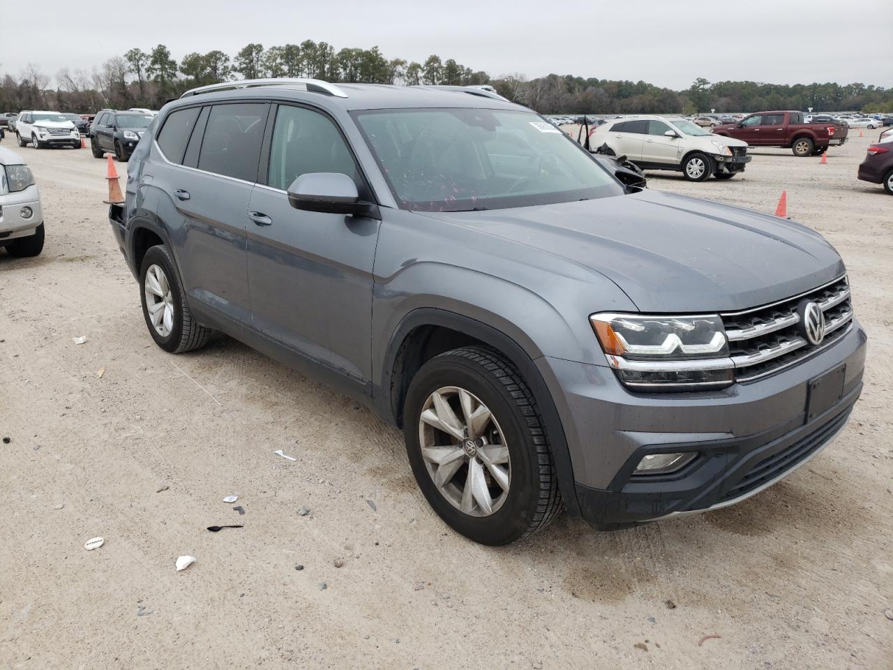 Photo 3 VIN: 1V2DR2CA1JC512372 - VOLKSWAGEN ATLAS 