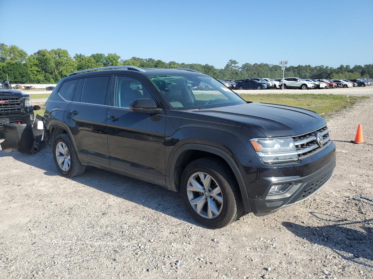 Photo 3 VIN: 1V2DR2CA1JC548255 - VOLKSWAGEN ATLAS 