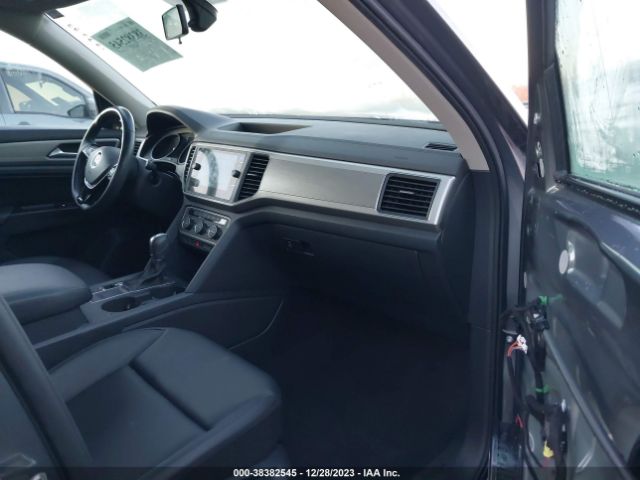 Photo 4 VIN: 1V2DR2CA5KC599369 - VOLKSWAGEN ATLAS 