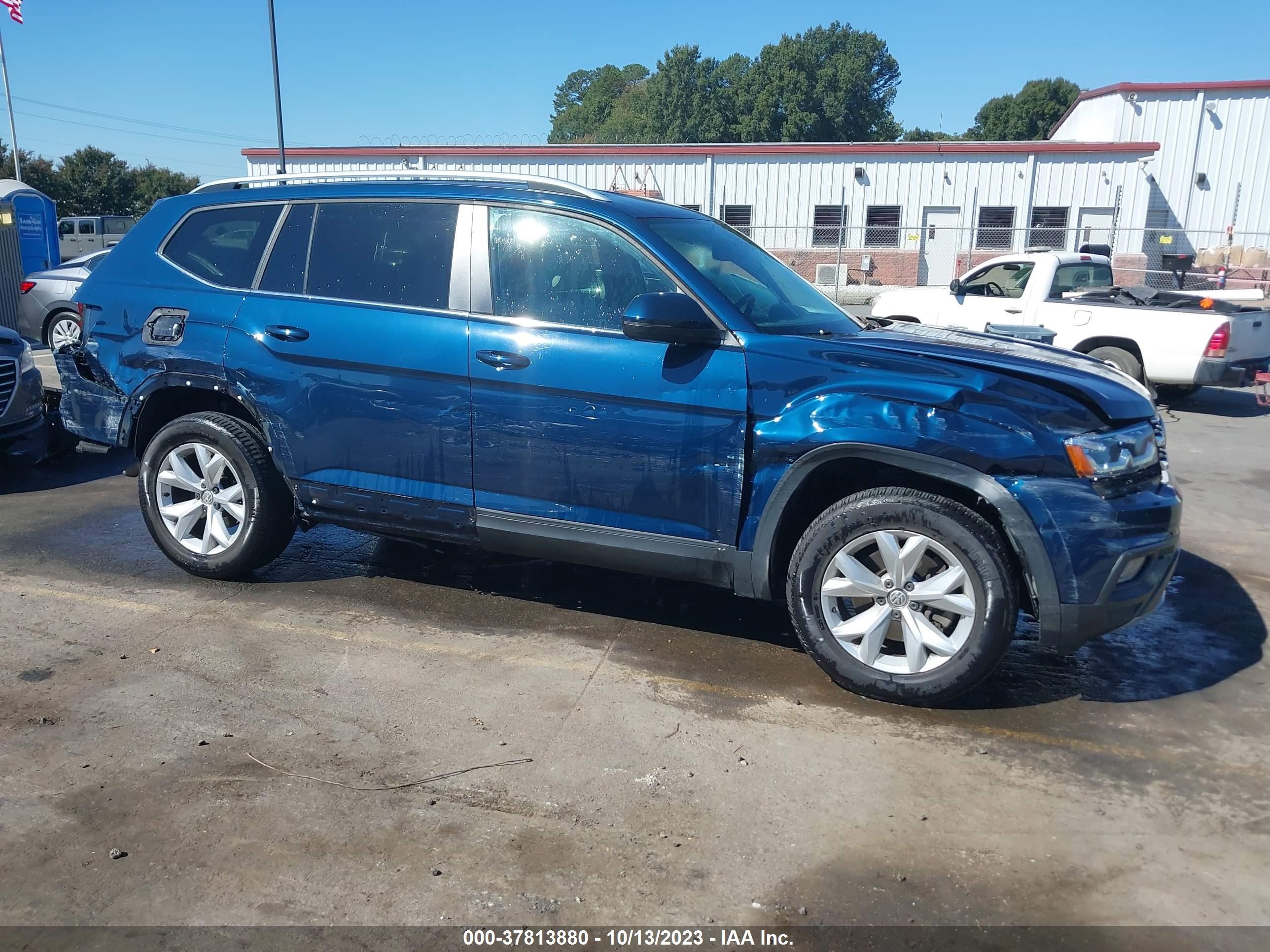 Photo 13 VIN: 1V2DR2CA7JC552844 - VOLKSWAGEN ATLAS 