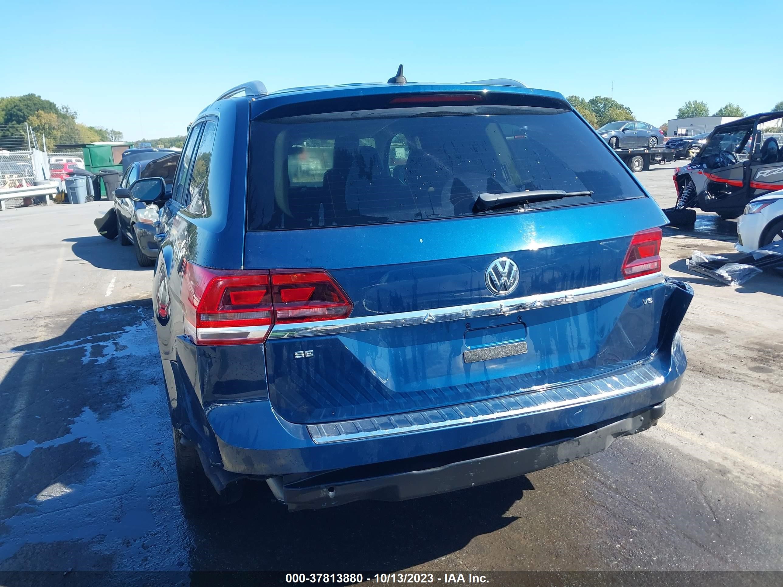 Photo 16 VIN: 1V2DR2CA7JC552844 - VOLKSWAGEN ATLAS 