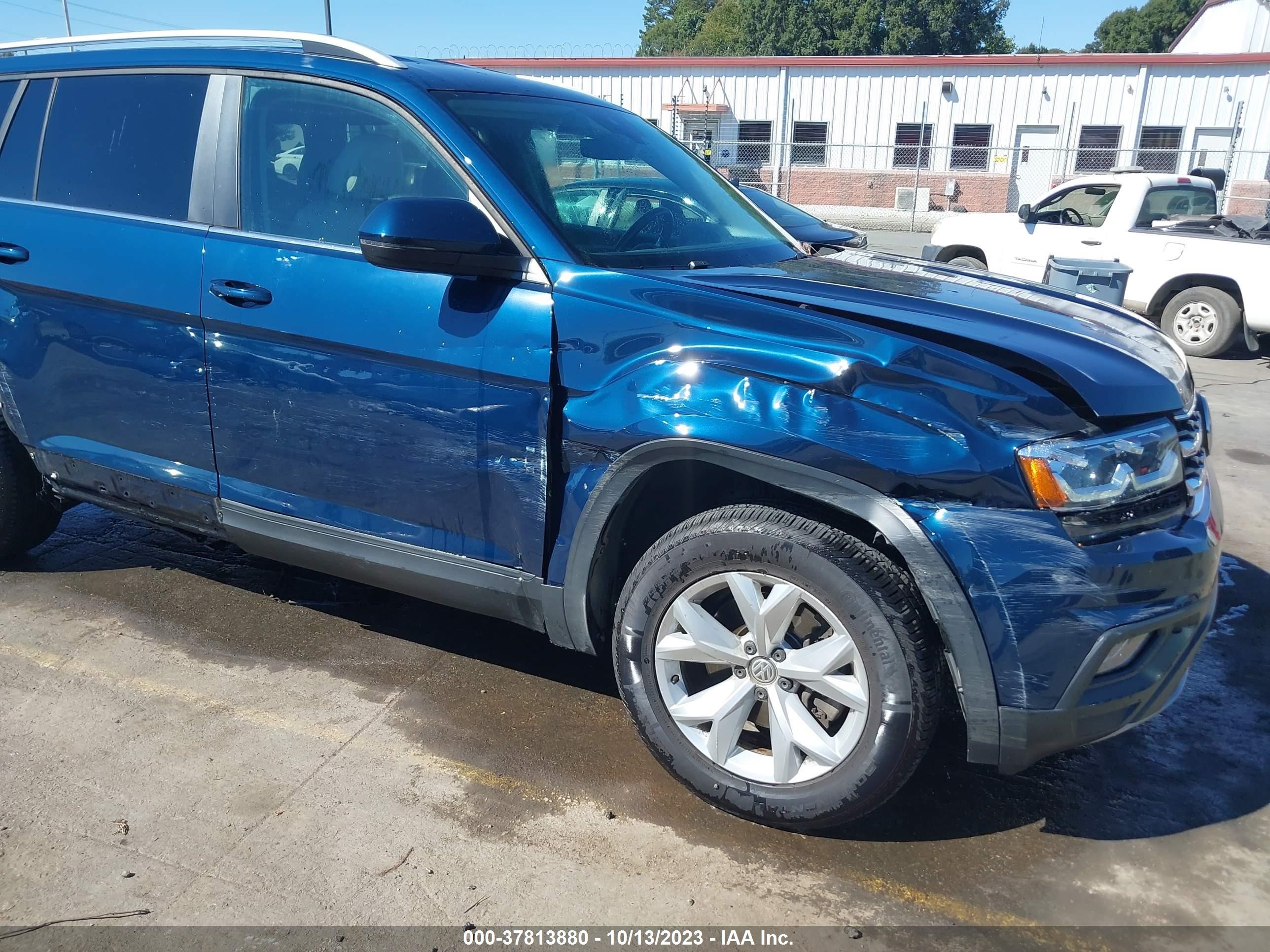 Photo 5 VIN: 1V2DR2CA7JC552844 - VOLKSWAGEN ATLAS 