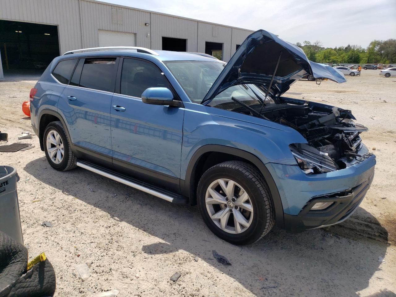 Photo 3 VIN: 1V2DR2CA8KC566477 - VOLKSWAGEN ATLAS 