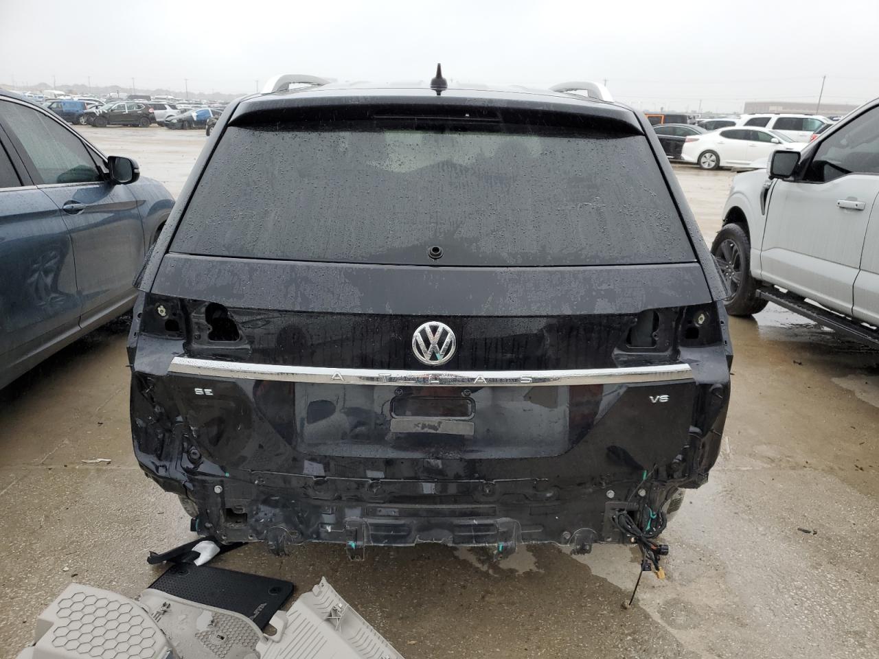 Photo 5 VIN: 1V2DR2CA9KC561465 - VOLKSWAGEN ATLAS 