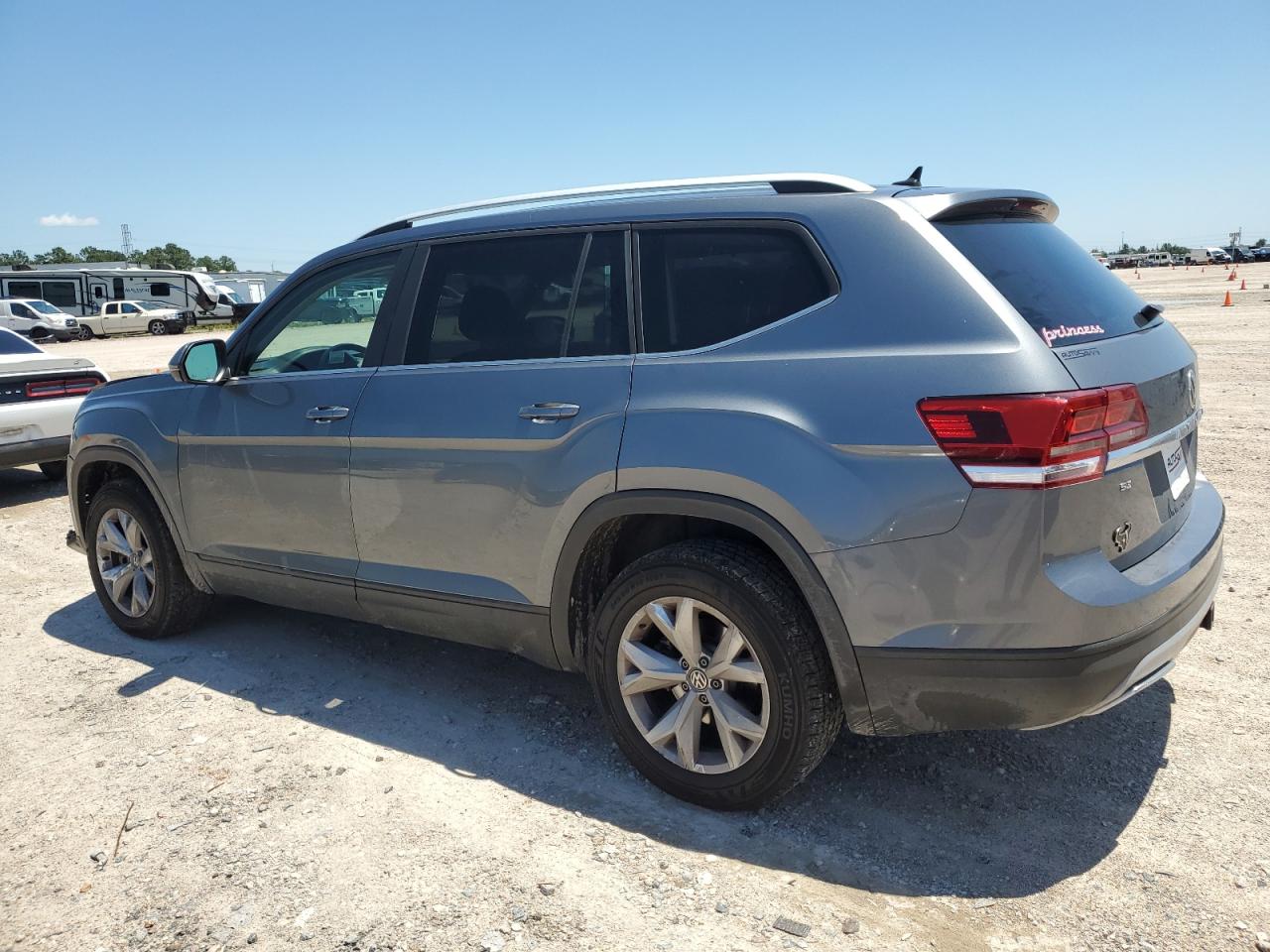 Photo 1 VIN: 1V2DR2CAXKC516759 - VOLKSWAGEN ATLAS 