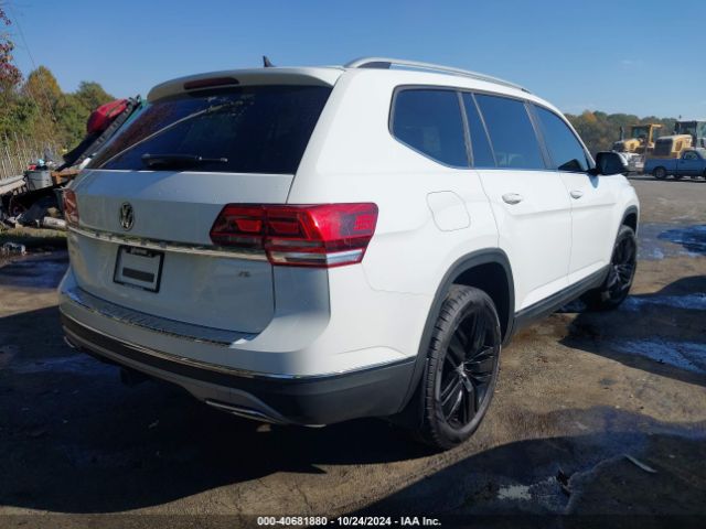 Photo 3 VIN: 1V2ER2CA5JC573972 - VOLKSWAGEN ATLAS 