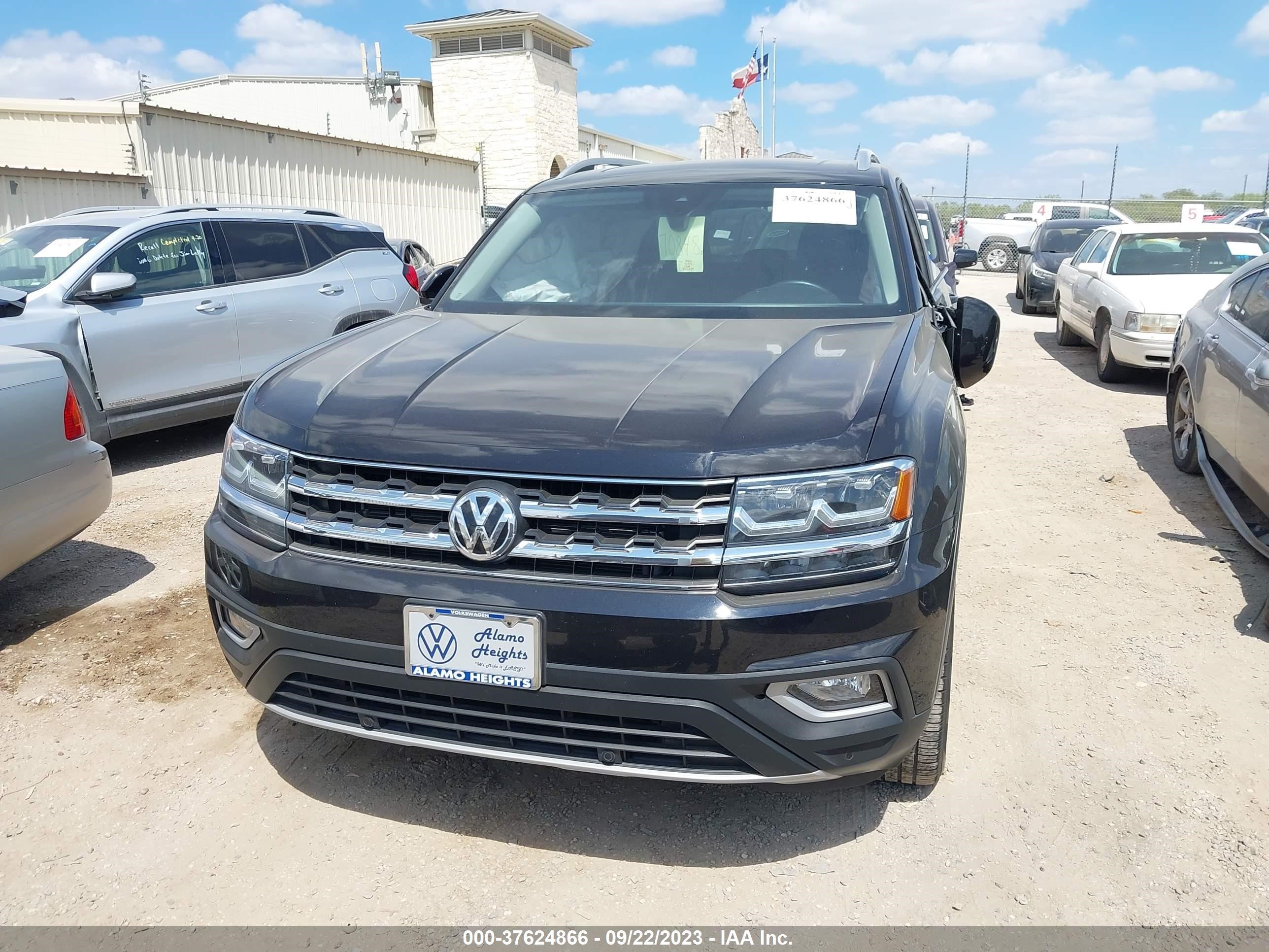 Photo 11 VIN: 1V2ER2CA6LC502377 - VOLKSWAGEN ATLAS 