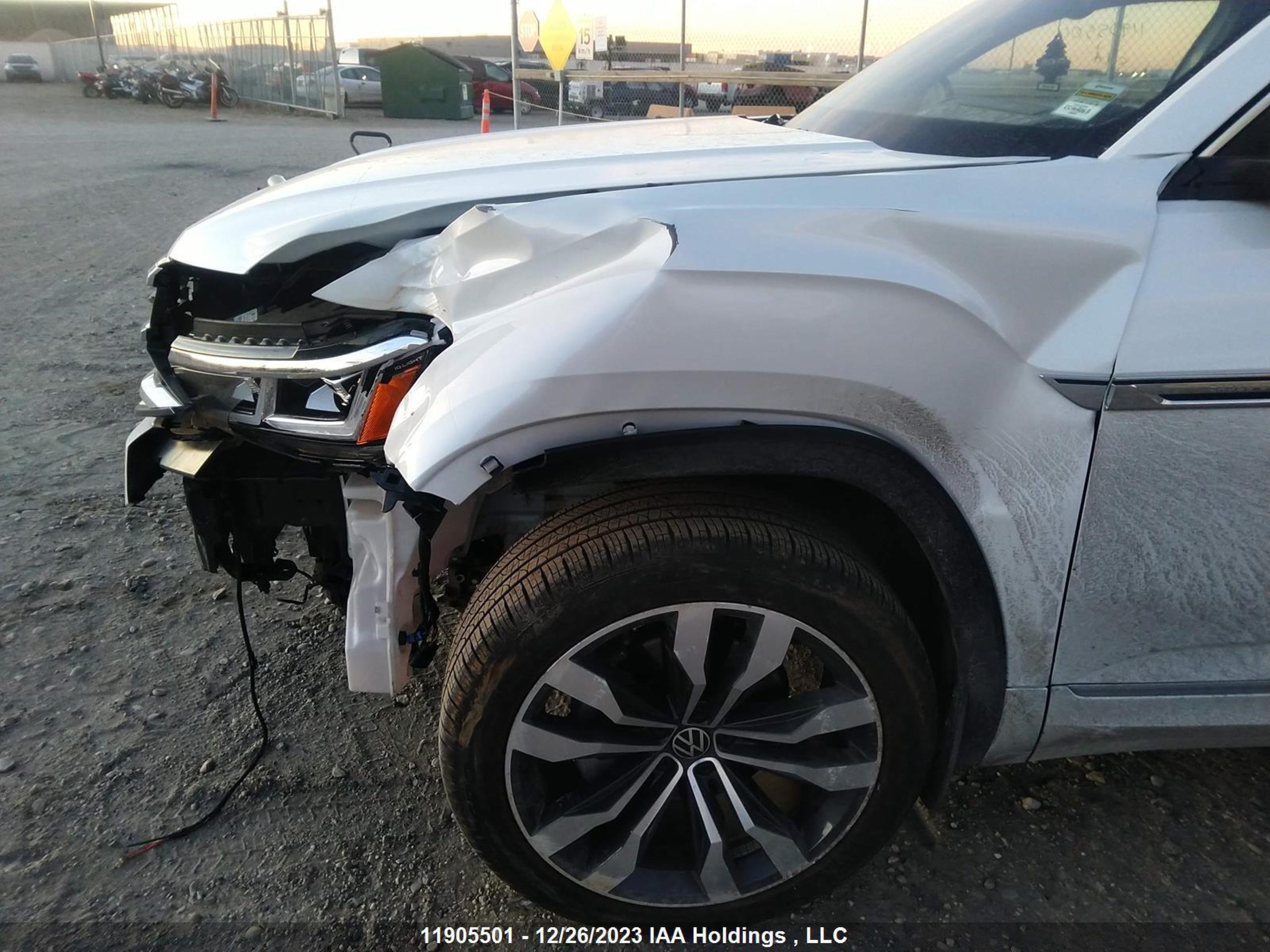 Photo 11 VIN: 1V2FE2CA3NC214268 - VOLKSWAGEN ATLAS CROSS SPORT 