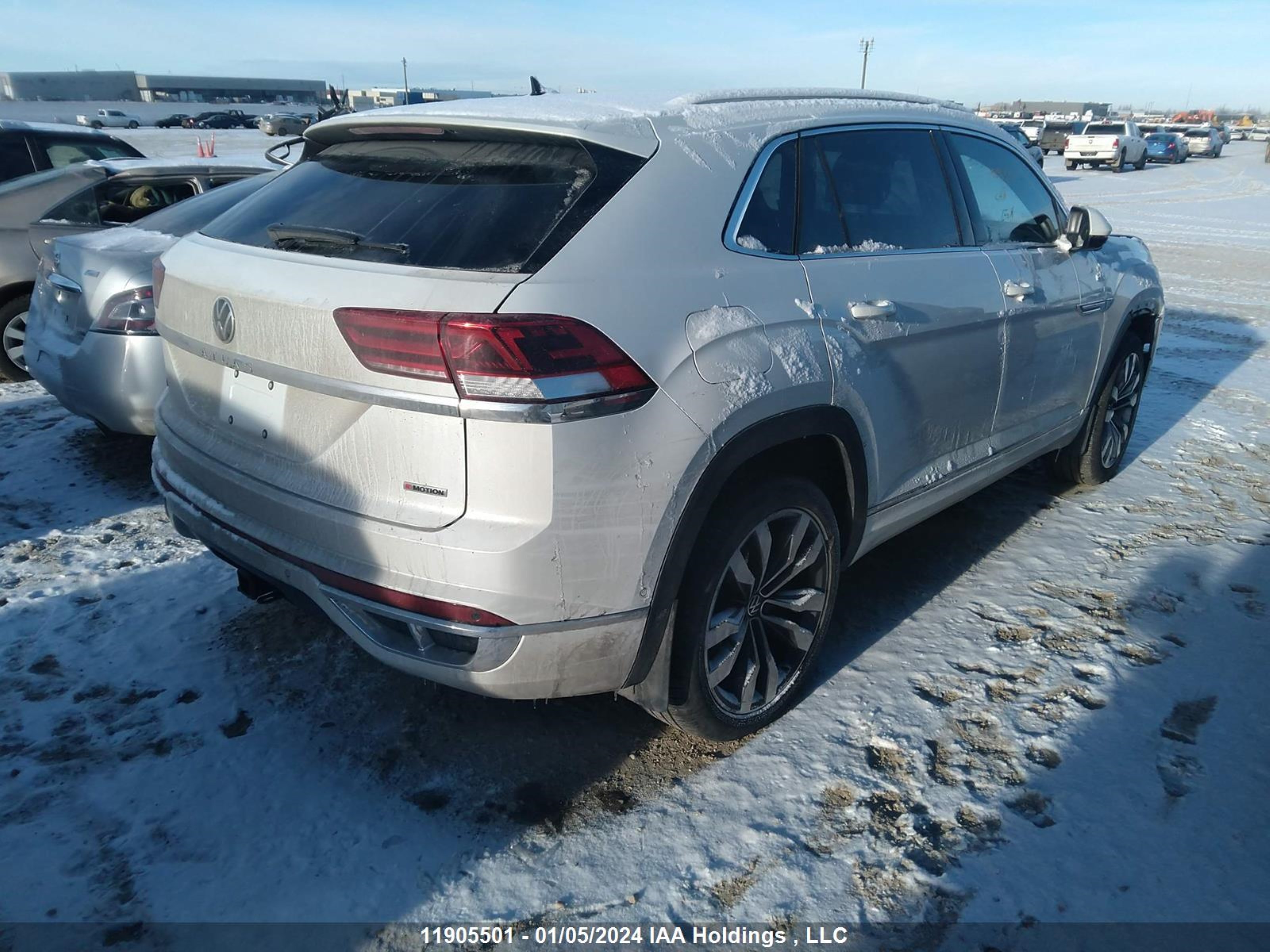 Photo 3 VIN: 1V2FE2CA3NC214268 - VOLKSWAGEN ATLAS CROSS SPORT 