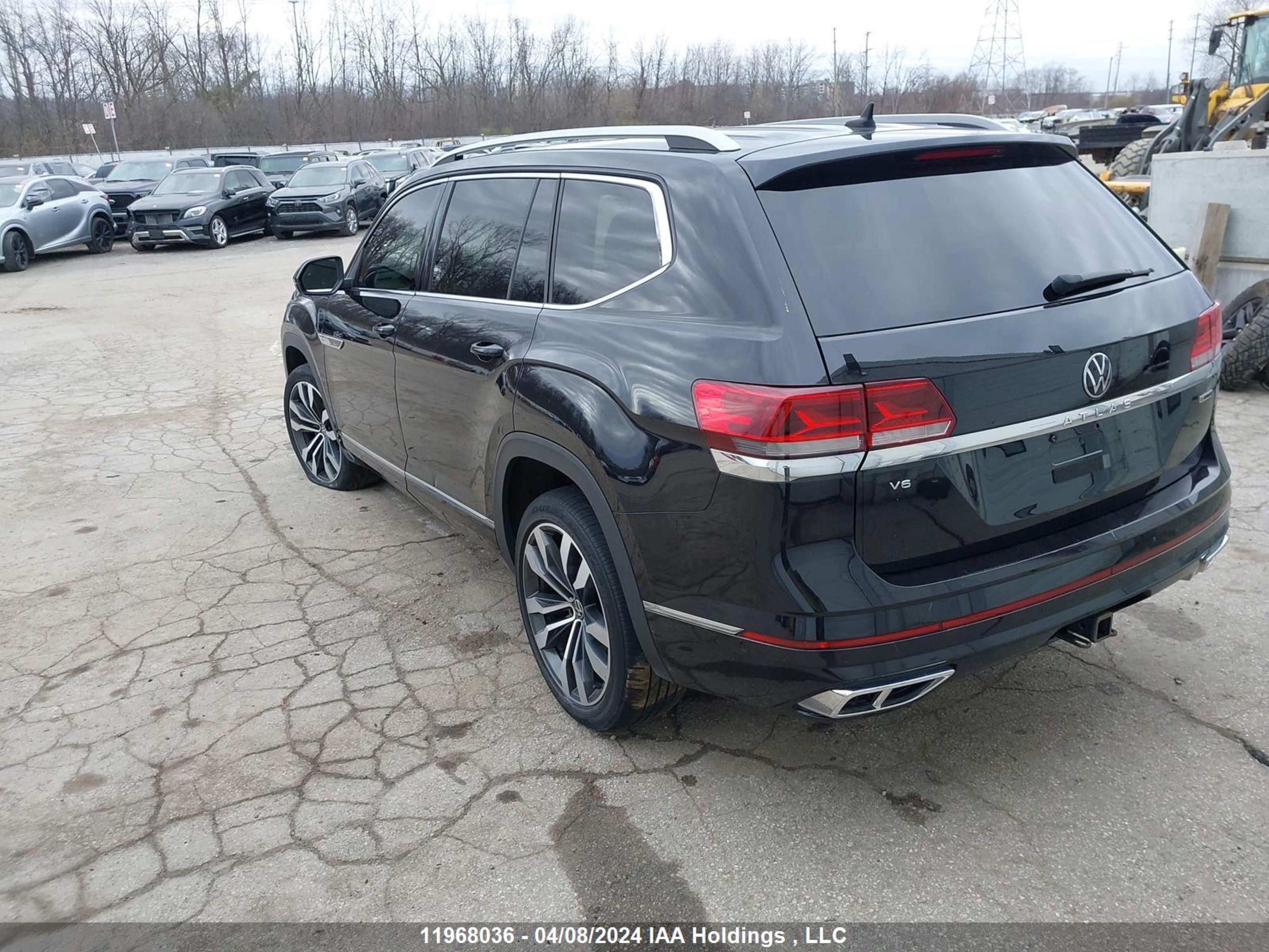 Photo 2 VIN: 1V2FR2CA2MC515004 - VOLKSWAGEN ATLAS 