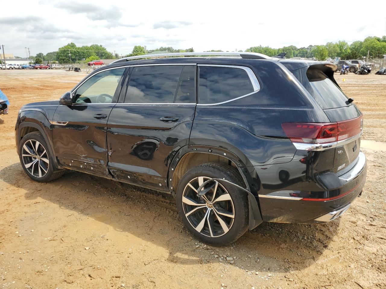 Photo 1 VIN: 1V2FR2CA2RC522476 - VOLKSWAGEN ATLAS 