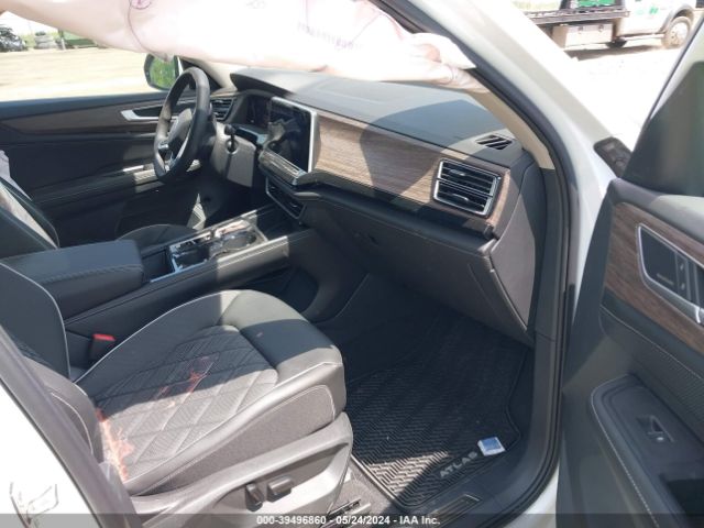 Photo 4 VIN: 1V2FR2CA3RC540937 - VOLKSWAGEN ATLAS 