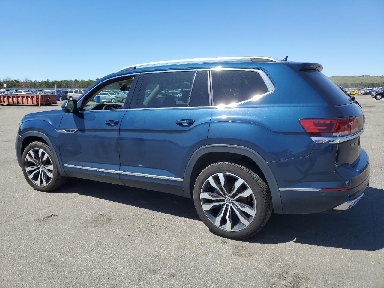 Photo 1 VIN: 1V2FR2CA4PC533752 - VOLKSWAGEN ATLAS 