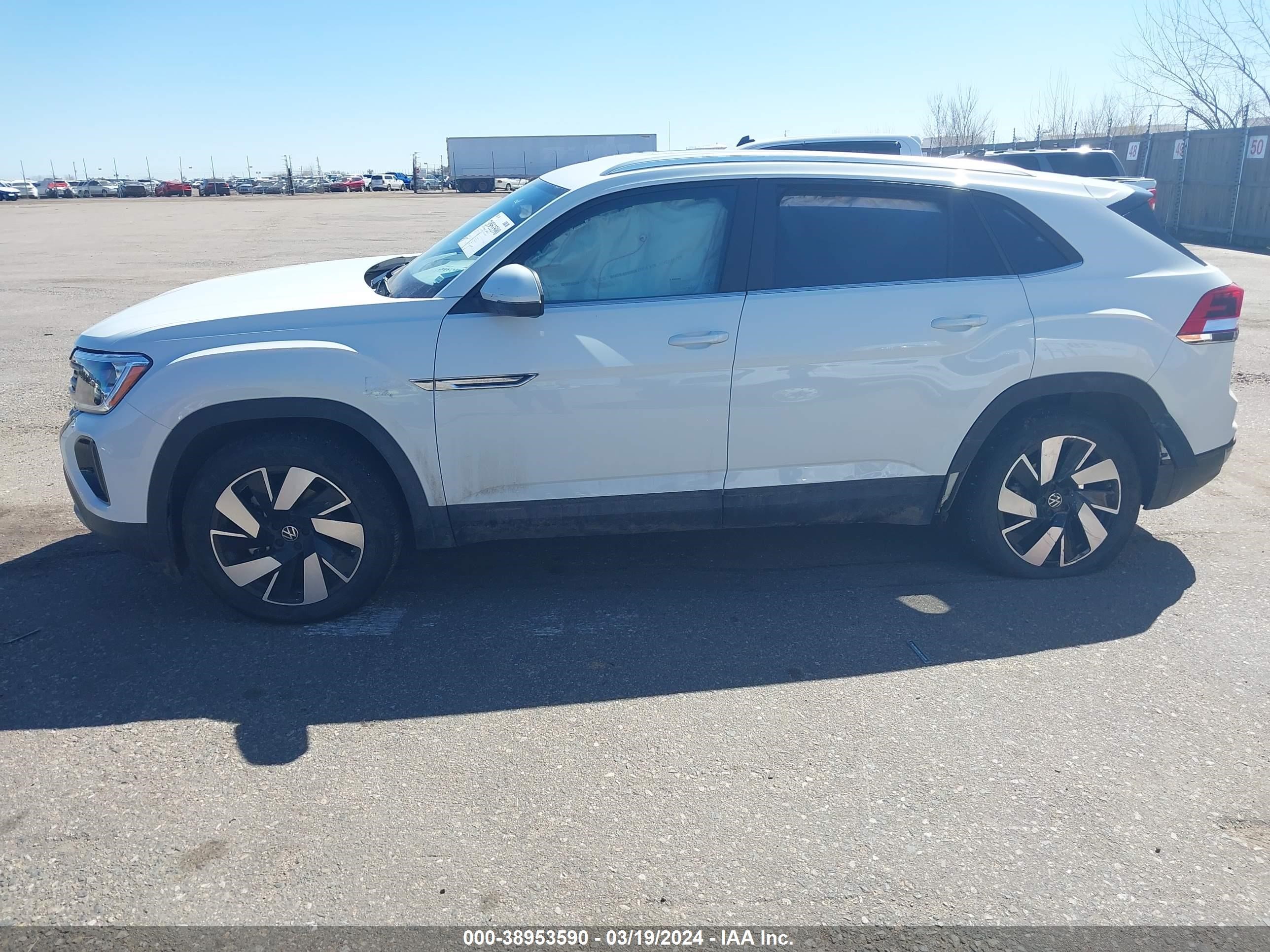 Photo 12 VIN: 1V2HE2CA0RC215957 - VOLKSWAGEN ATLAS CROSS SPORT 