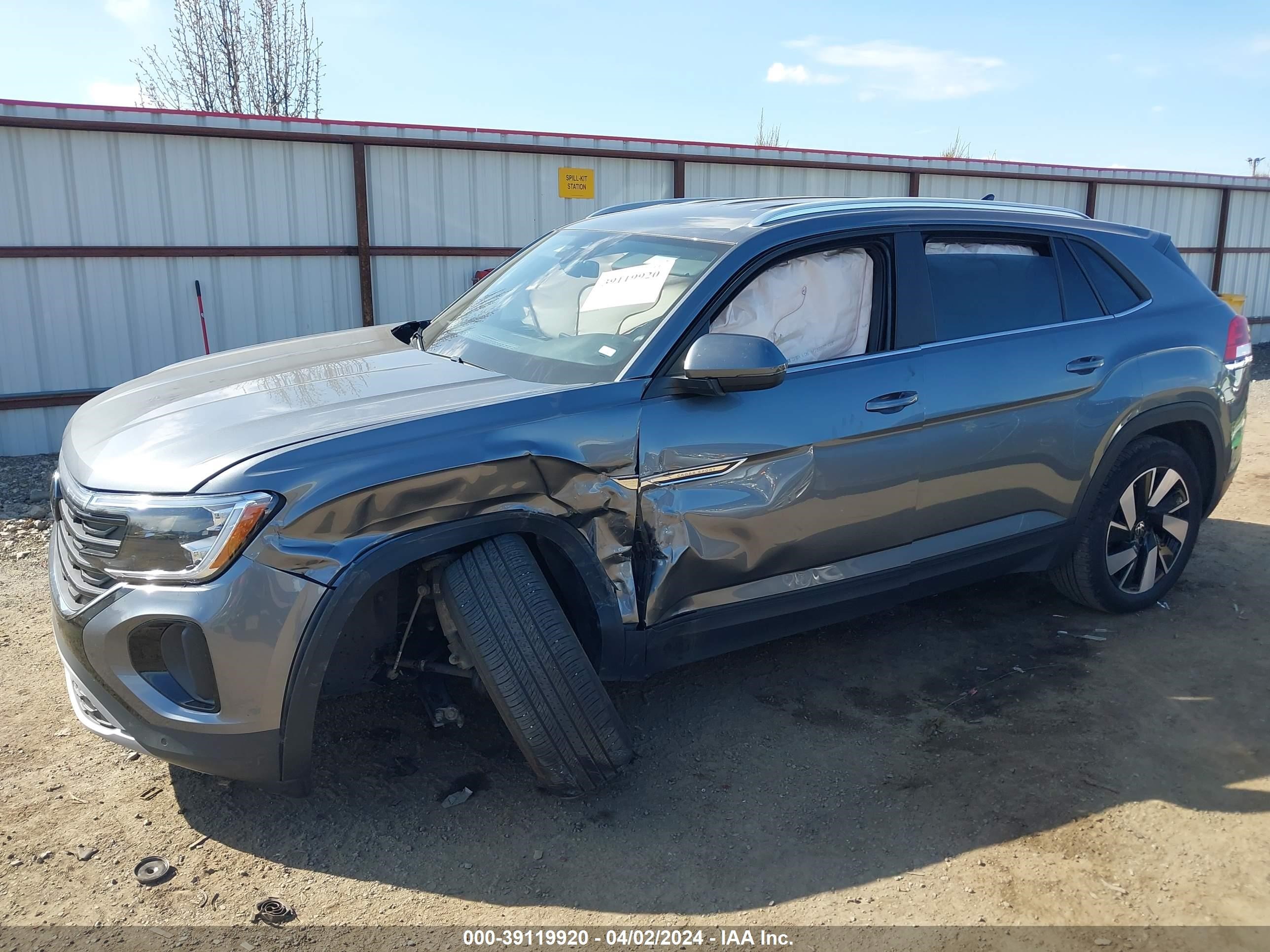 Photo 13 VIN: 1V2HE2CA8RC217911 - VOLKSWAGEN ATLAS CROSS SPORT 