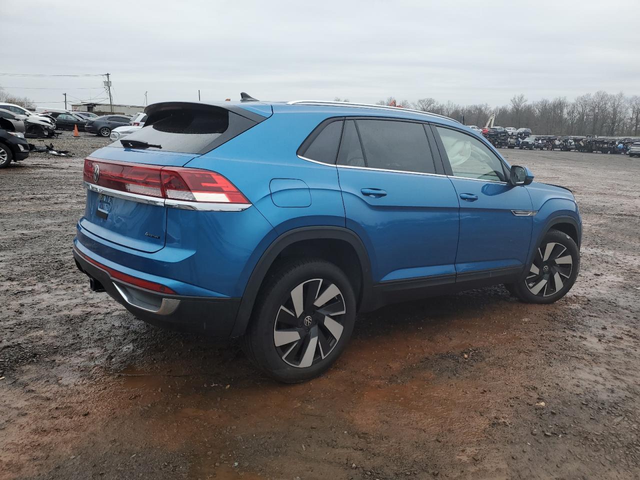 Photo 2 VIN: 1V2HE2CA9RC222129 - VOLKSWAGEN ATLAS 