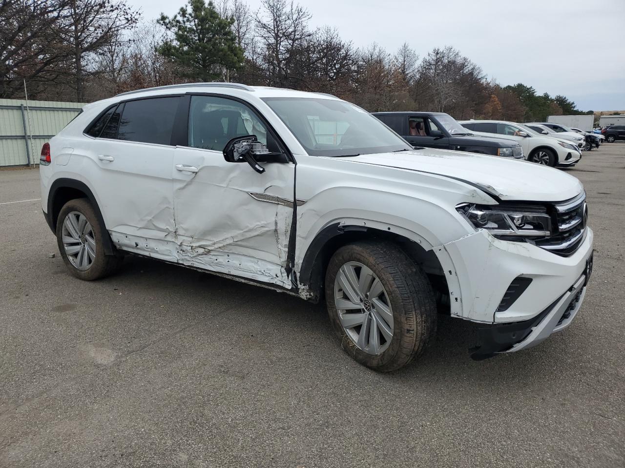 Photo 3 VIN: 1V2HE2CAXNC230363 - VOLKSWAGEN ATLAS 