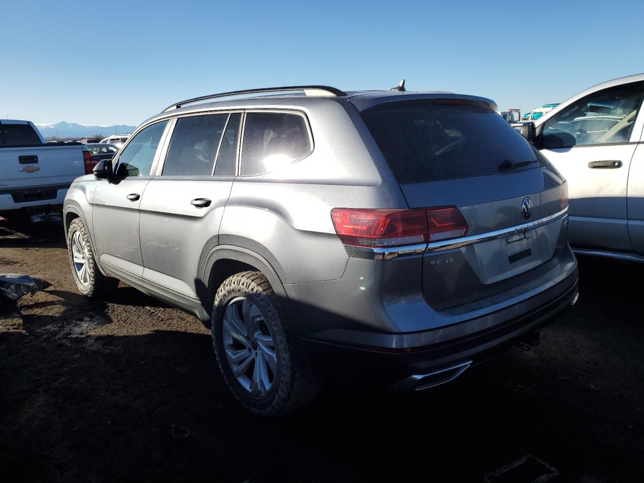 Photo 1 VIN: 1V2HR2CA2MC565619 - VOLKSWAGEN ATLAS 