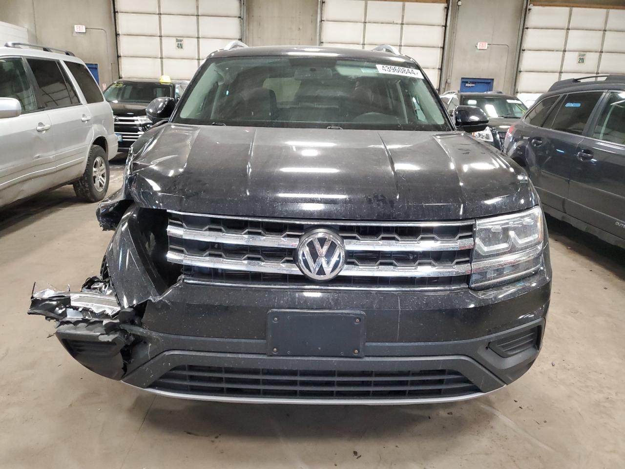 Photo 4 VIN: 1V2HR2CA5JC500307 - VOLKSWAGEN ATLAS 