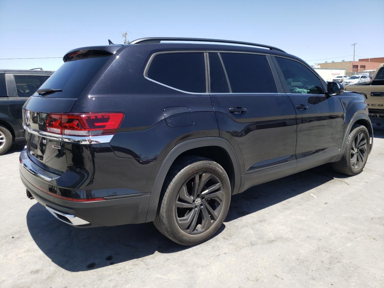 Photo 2 VIN: 1V2HR2CAXNC536094 - VOLKSWAGEN ATLAS 