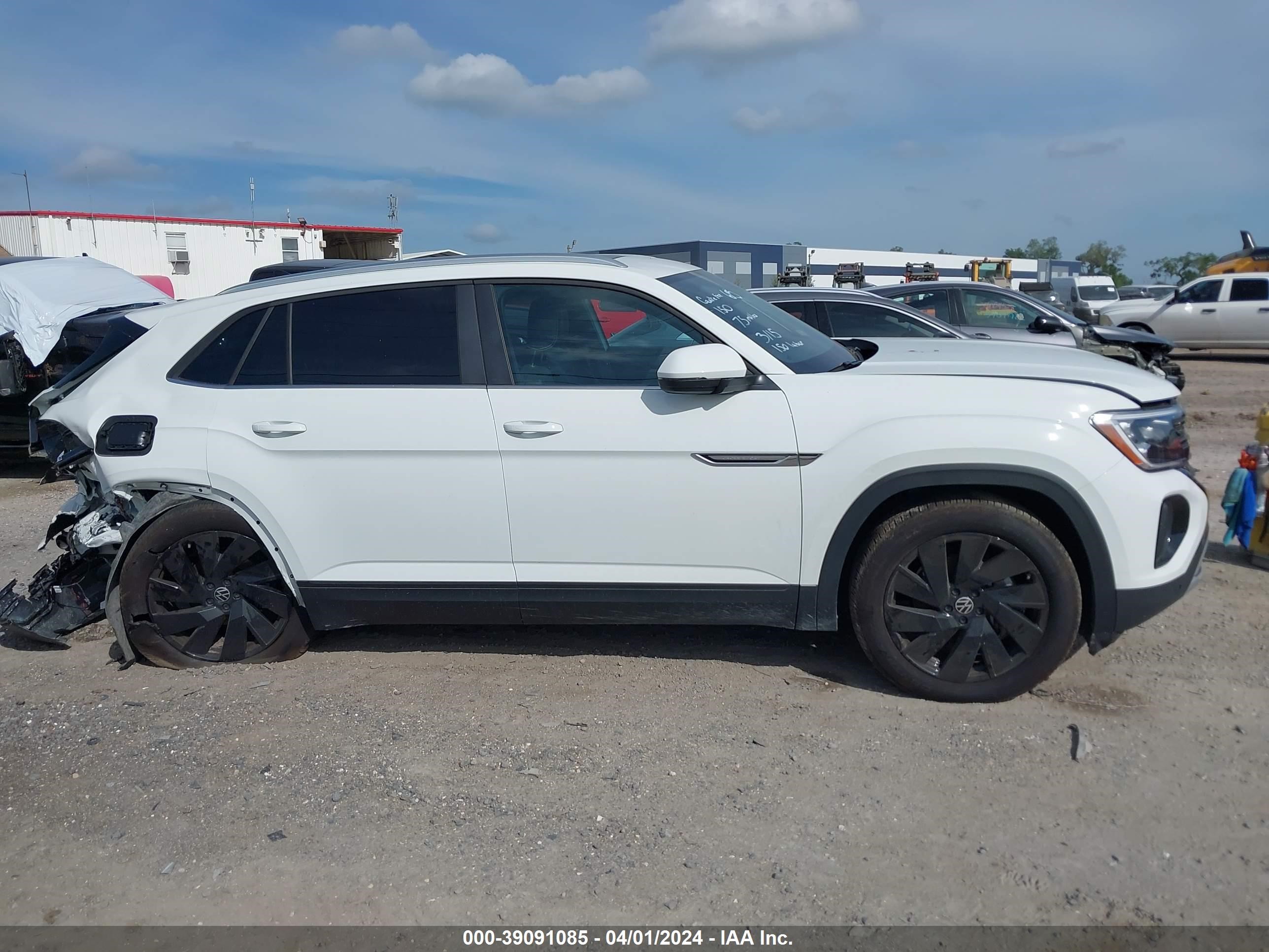 Photo 12 VIN: 1V2JE2CA0RC200876 - VOLKSWAGEN ATLAS CROSS SPORT 