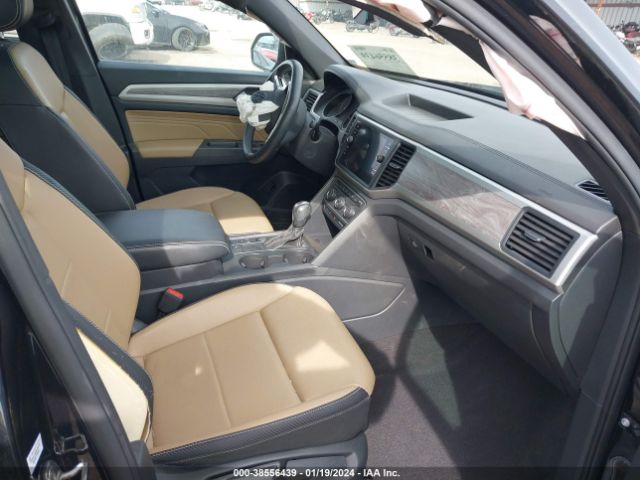 Photo 4 VIN: 1V2JE2CA8MC230801 - VOLKSWAGEN ATLAS CROSS SPORT 